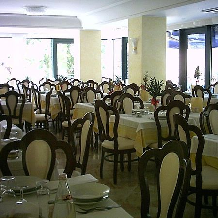 Hotel Misano ميسانو ادرياتيكو المظهر الخارجي الصورة