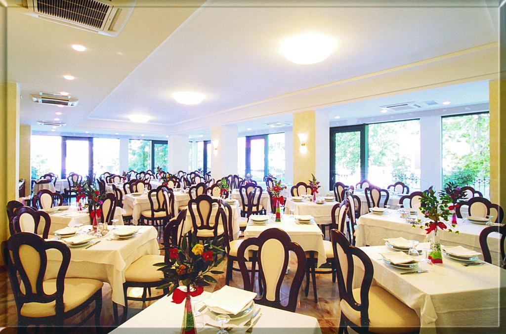 Hotel Misano ميسانو ادرياتيكو المظهر الخارجي الصورة